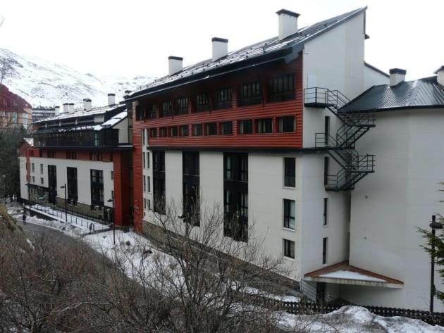 Estudio En Zona Baja Y Garaje Opcional Sierra Nevada Exteriér fotografie